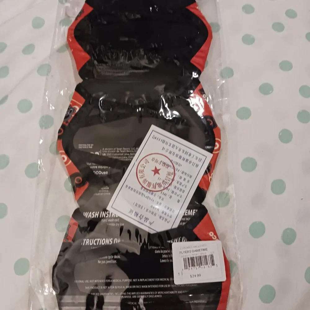 NWT! NHL FLYERS Face Masks (3pk)